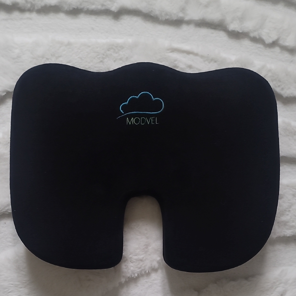 Modvel Black Accent Pillow with Textured Fabric and Cloud Design Seat Cushion